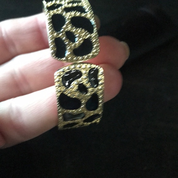 NWOT Blingy bracelet watch - Picture 3 of 5